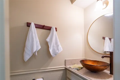 $575,000 | 62 Split Rock Road, The Woodlands, TX 77381