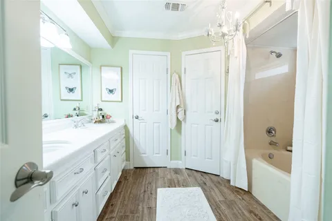 $575,000 | 62 Split Rock Road, The Woodlands, TX 77381