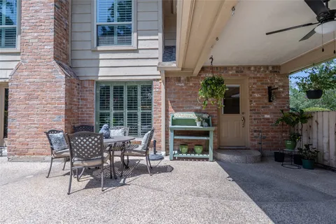 $575,000 | 62 Split Rock Road, The Woodlands, TX 77381