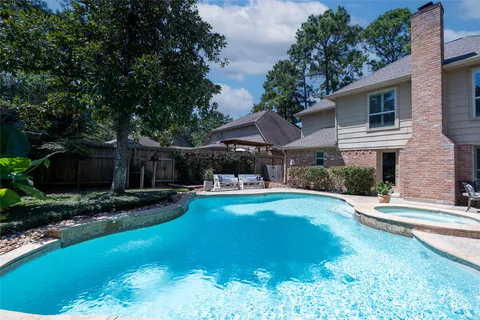 $575,000 | 62 Split Rock Road, The Woodlands, TX 77381