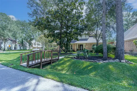 $575,000 | 62 Split Rock Road, The Woodlands, TX 77381