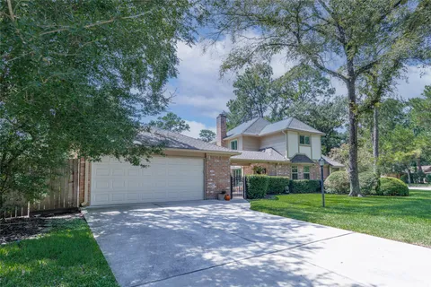 $575,000 | 62 Split Rock Road, The Woodlands, TX 77381