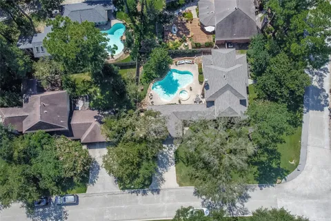 $575,000 | 62 Split Rock Road, The Woodlands, TX 77381