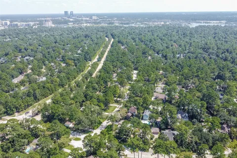 $575,000 | 62 Split Rock Road, The Woodlands, TX 77381