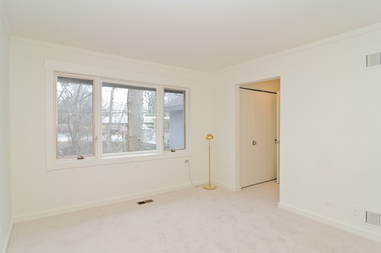 1708 North Happ Road Northbrook, IL 60062 - Photo 8 of 12