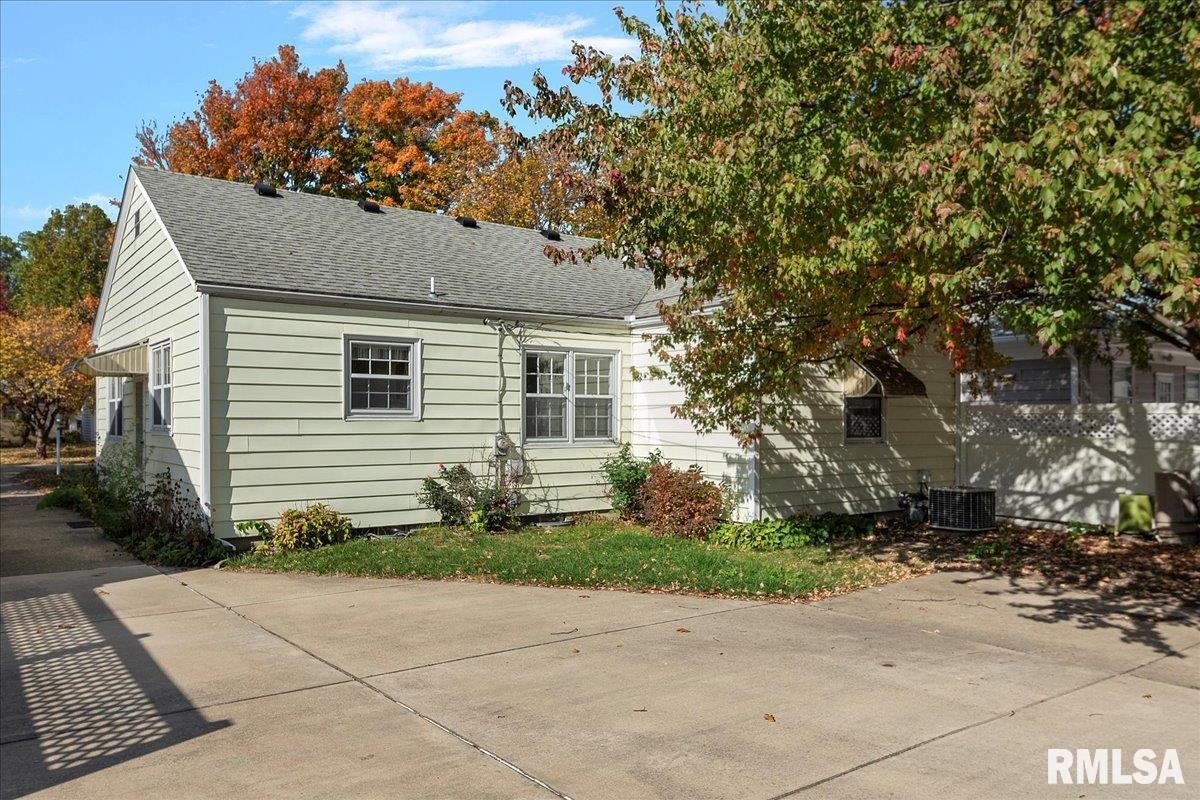 2514 South Walnut Street Springfield, IL 62704 - Photo 27 of 29 Gallery Image 27