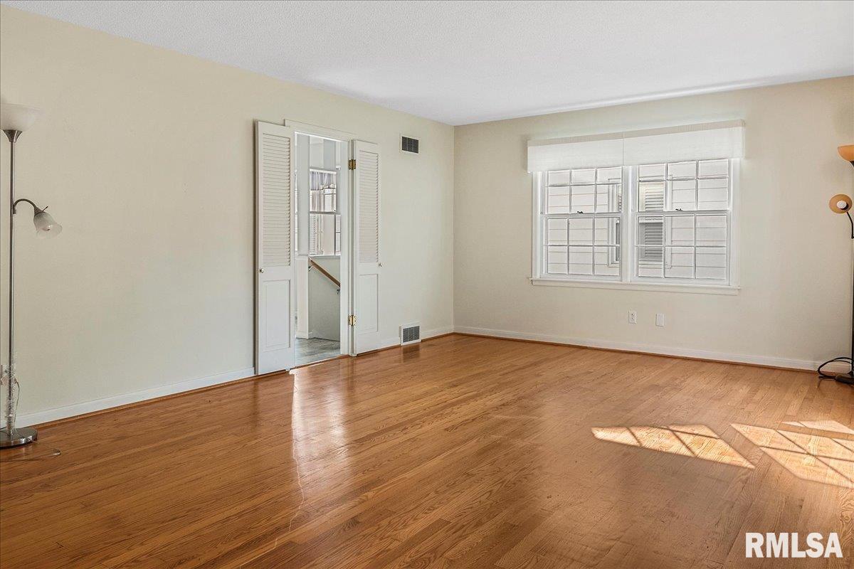 2514 South Walnut Street Springfield, IL 62704 - Photo 4 of 29 Gallery Image 4
