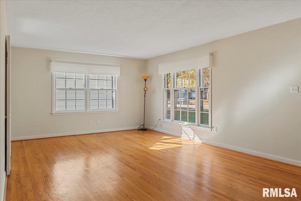2514 South Walnut Street Springfield, IL 62704 - Photo 6 of 29 Gallery Image 6