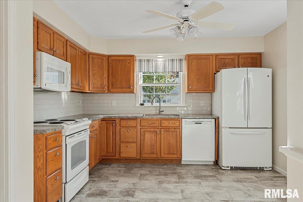 2514 South Walnut Street Springfield, IL 62704 - Photo 9 of 29 Gallery Image 9