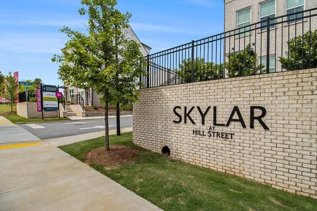 $3,200 | 387 Skylar Way Southeast, Atlanta, GA 30315