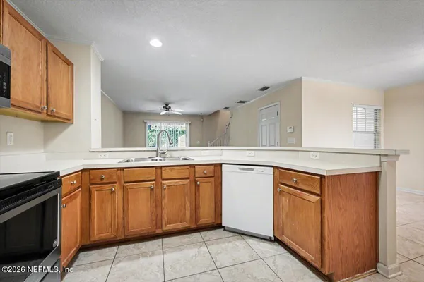 $189,900 | 8550 Argyle Business Loop, Unit 306, Jacksonville, FL 32244