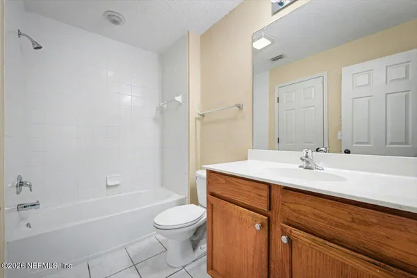 $189,900 | 8550 Argyle Business Loop, Unit 306, Jacksonville, FL 32244