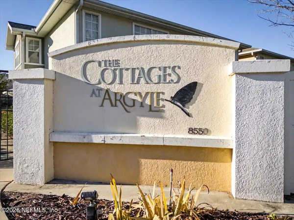 $189,900 | 8550 Argyle Business Loop, Unit 306, Jacksonville, FL 32244