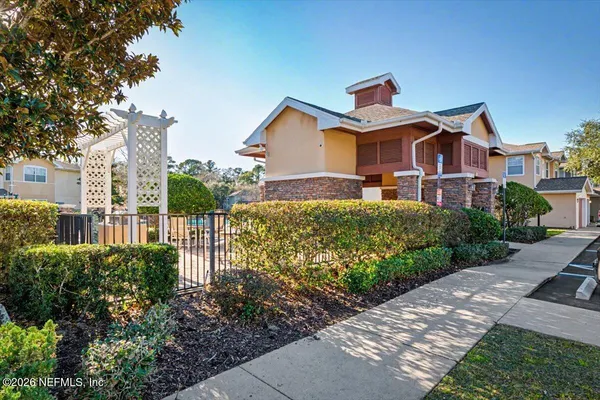 $189,900 | 8550 Argyle Business Loop, Unit 306, Jacksonville, FL 32244