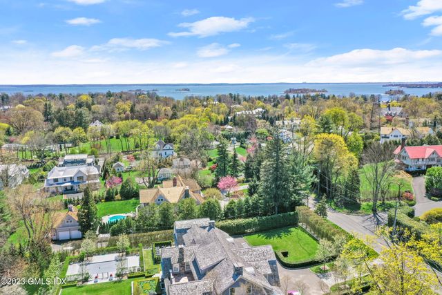 $4,005,000 | 457 Field Point Road, Greenwich, CT 06830