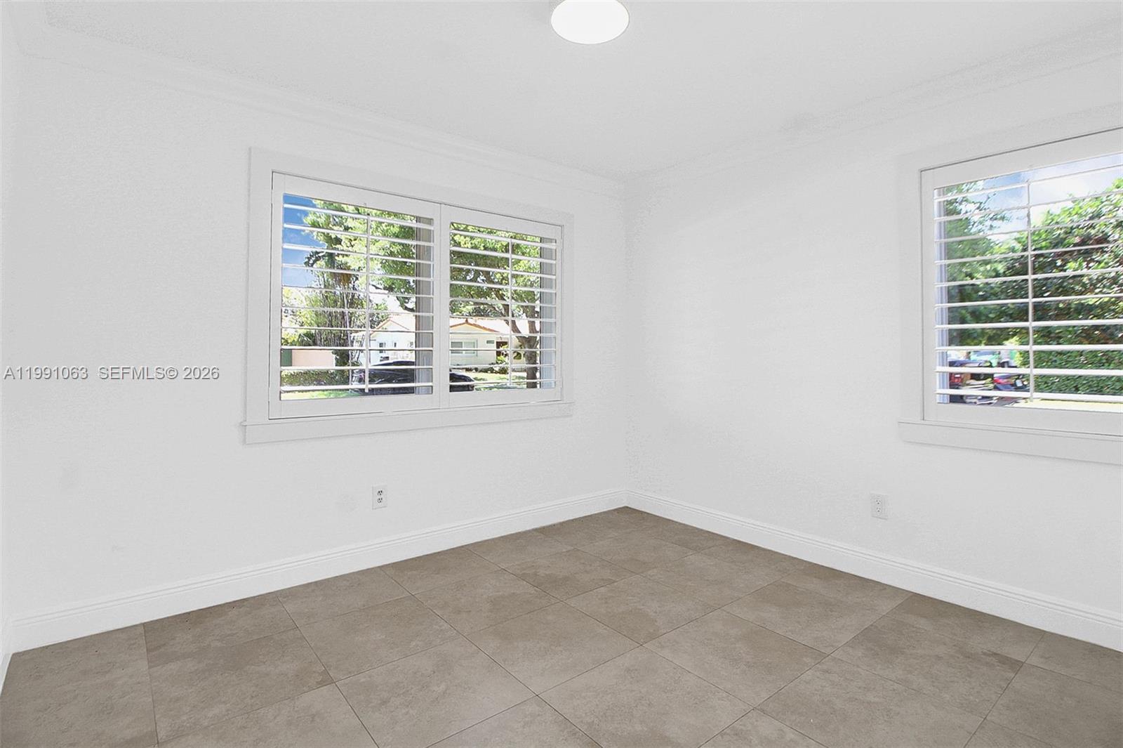 8975 Southwest 83rd Street Miami, FL 33173 - Photo 19 of 37