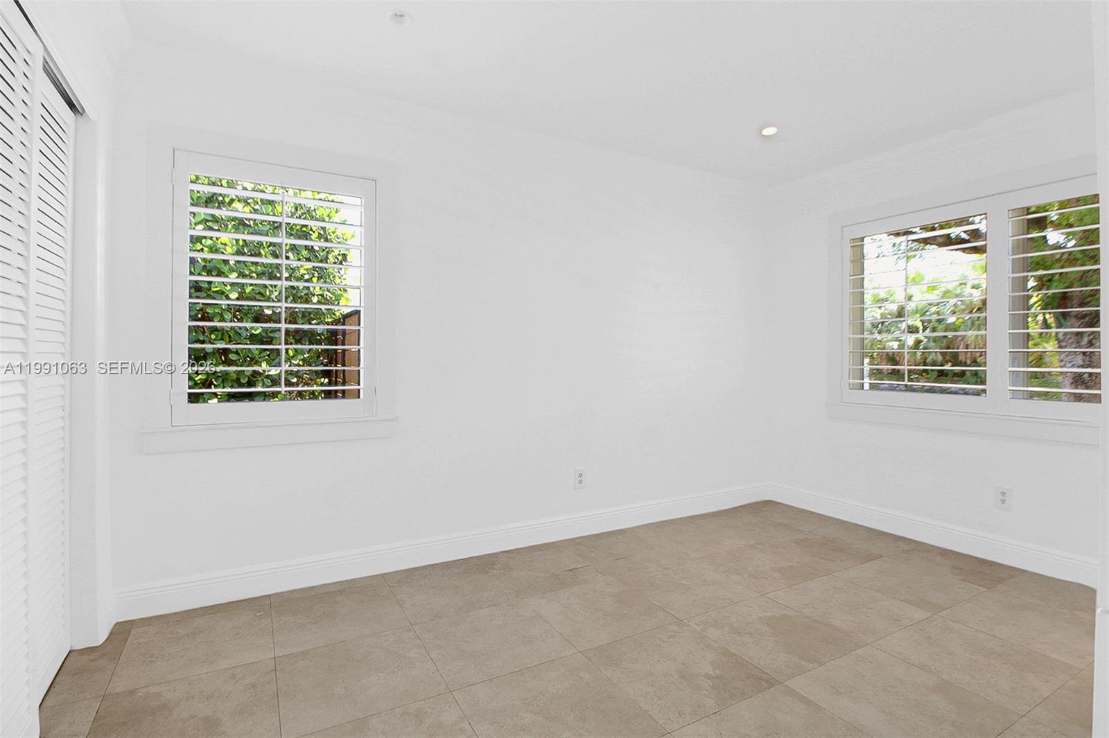 8975 Southwest 83rd Street Miami, FL 33173 - Photo 22 of 37