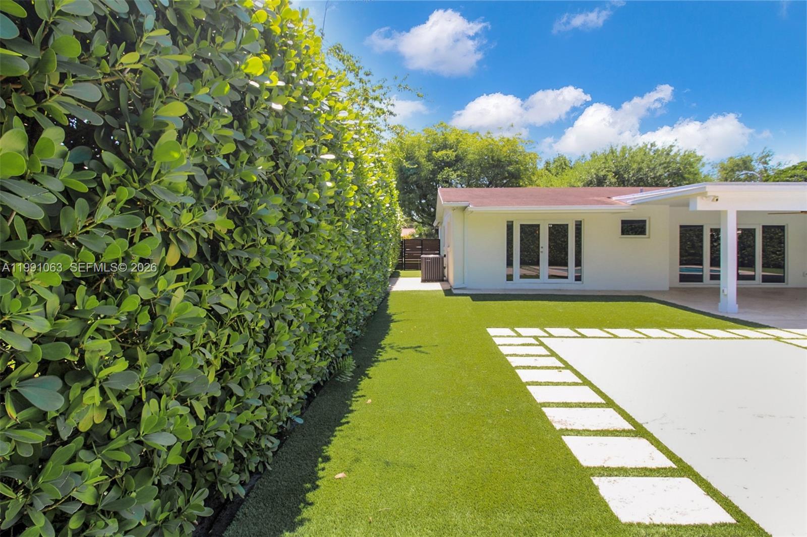 8975 Southwest 83rd Street Miami, FL 33173 - Photo 27 of 37