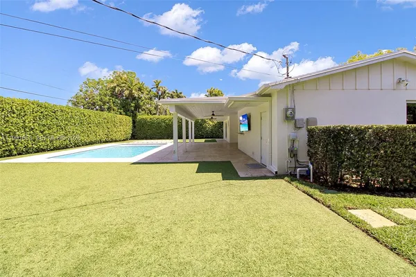 $6,500 | 8975 Southwest 83rd Street, Miami, FL 33173