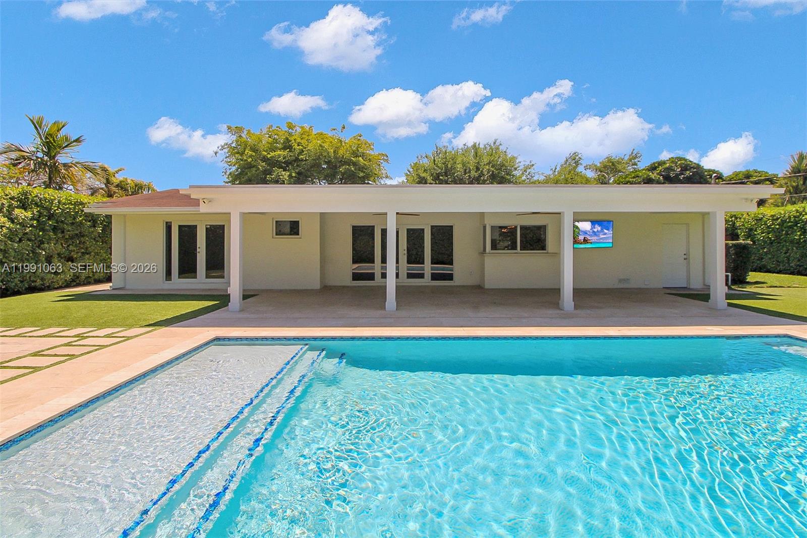 8975 Southwest 83rd Street Miami, FL 33173 - Photo 32 of 37