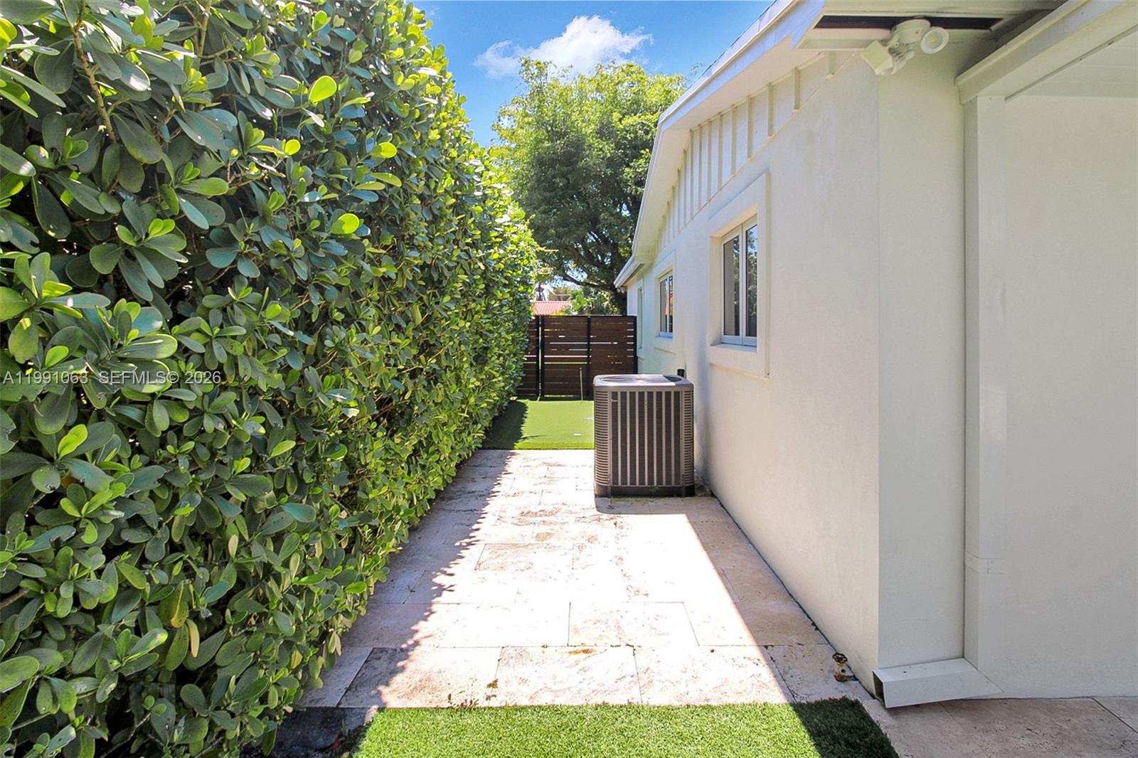 8975 Southwest 83rd Street Miami, FL 33173 - Photo 36 of 37