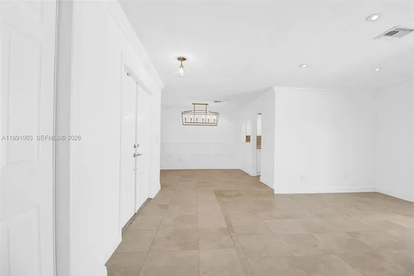 $6,500 | 8975 Southwest 83rd Street, Miami, FL 33173