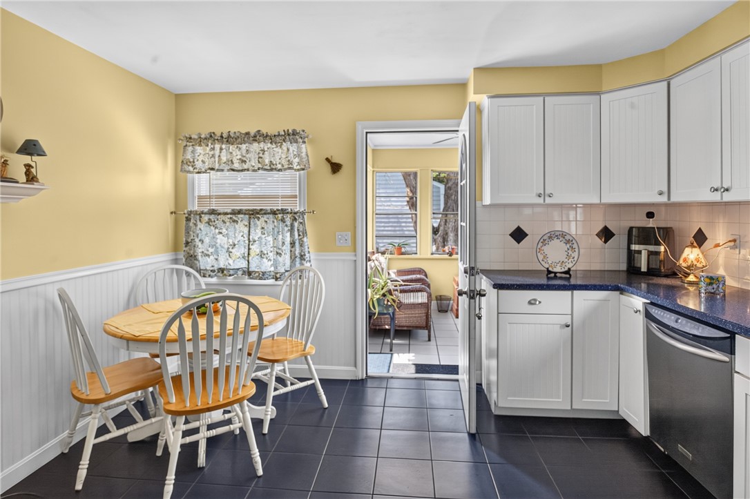 130 Thurston Street Riverside, RI 02915 - Photo 17 of 50 Gallery Image 17