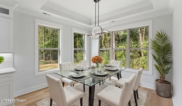 $633,900 | 131 Utsesti Lane, Loudon, TN 37774