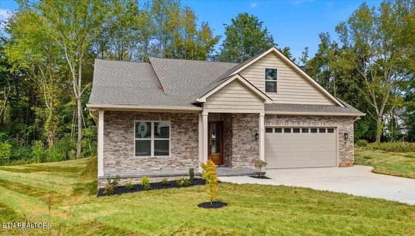 $633,900 | 131 Utsesti Lane, Loudon, TN 37774