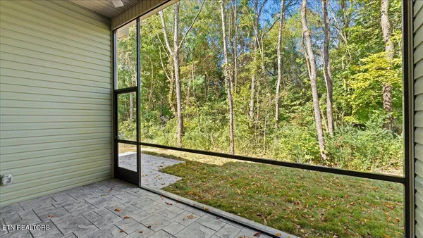 $633,900 | 131 Utsesti Lane, Loudon, TN 37774