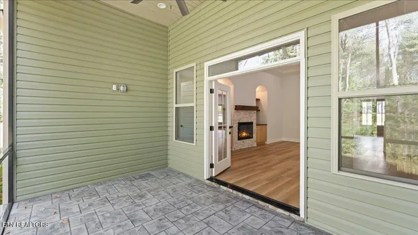 $633,900 | 131 Utsesti Lane, Loudon, TN 37774