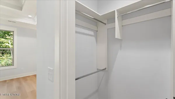 $633,900 | 131 Utsesti Lane, Loudon, TN 37774