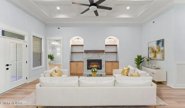 $633,900 | 131 Utsesti Lane, Loudon, TN 37774