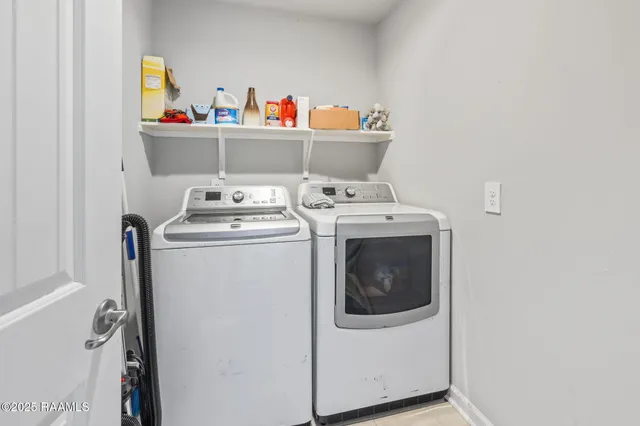 $240,000 | 4054 Starling Place, Jennings, LA 70546