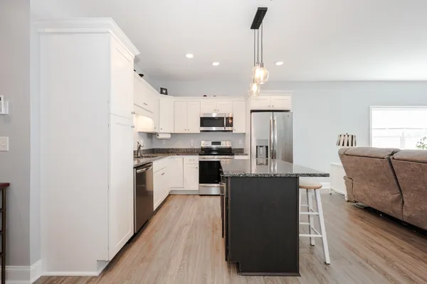 $489,000 | 180 Ashworth Avenue, Unit 101, Hampton, NH 03842