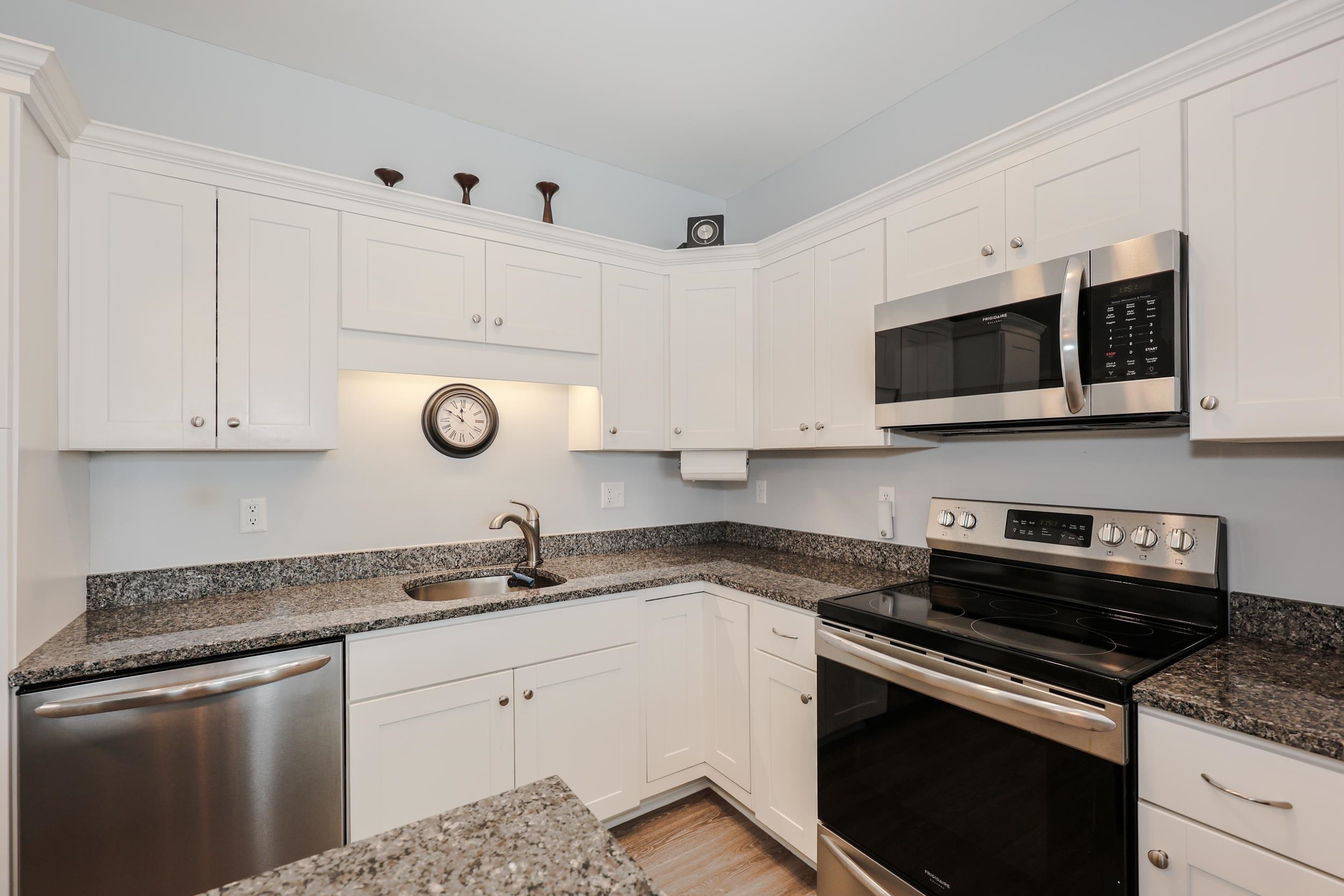 180 Ashworth Avenue, Unit 101 Hampton, NH 03842 - Photo 22 of 31