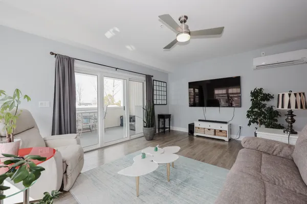 $489,000 | 180 Ashworth Avenue, Unit 101, Hampton, NH 03842