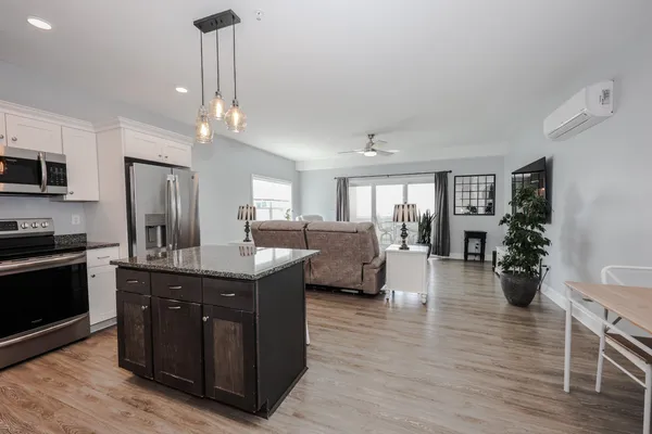 $489,000 | 180 Ashworth Avenue, Unit 101, Hampton, NH 03842