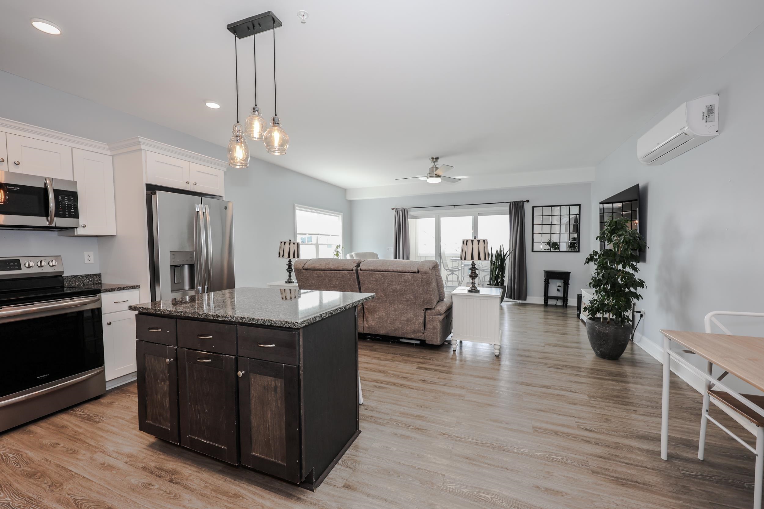 180 Ashworth Avenue, Unit 101 Hampton, NH 03842 - Photo 3 of 31