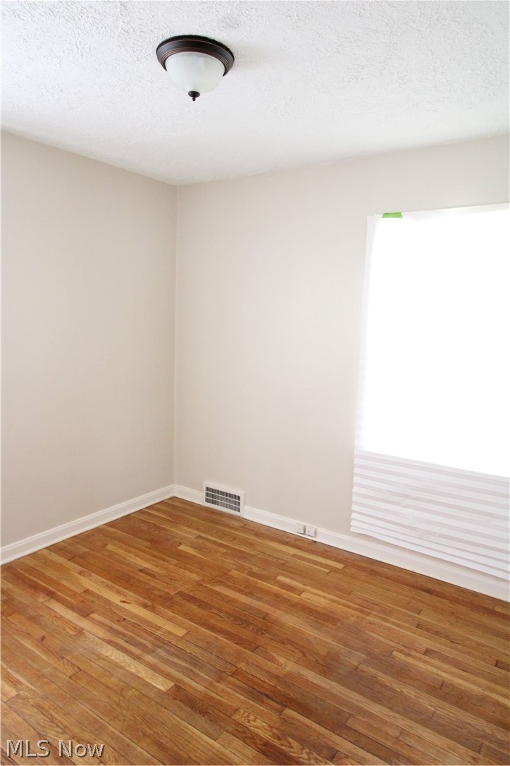 3643 Randolph Road Cleveland, OH 44121 - Photo 7 of 27