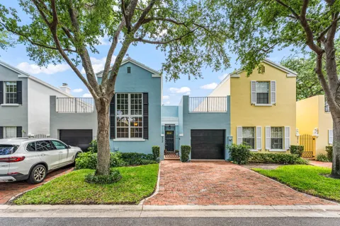 $700,000 | 5908 Catesby Street, Boca Raton, FL 33433