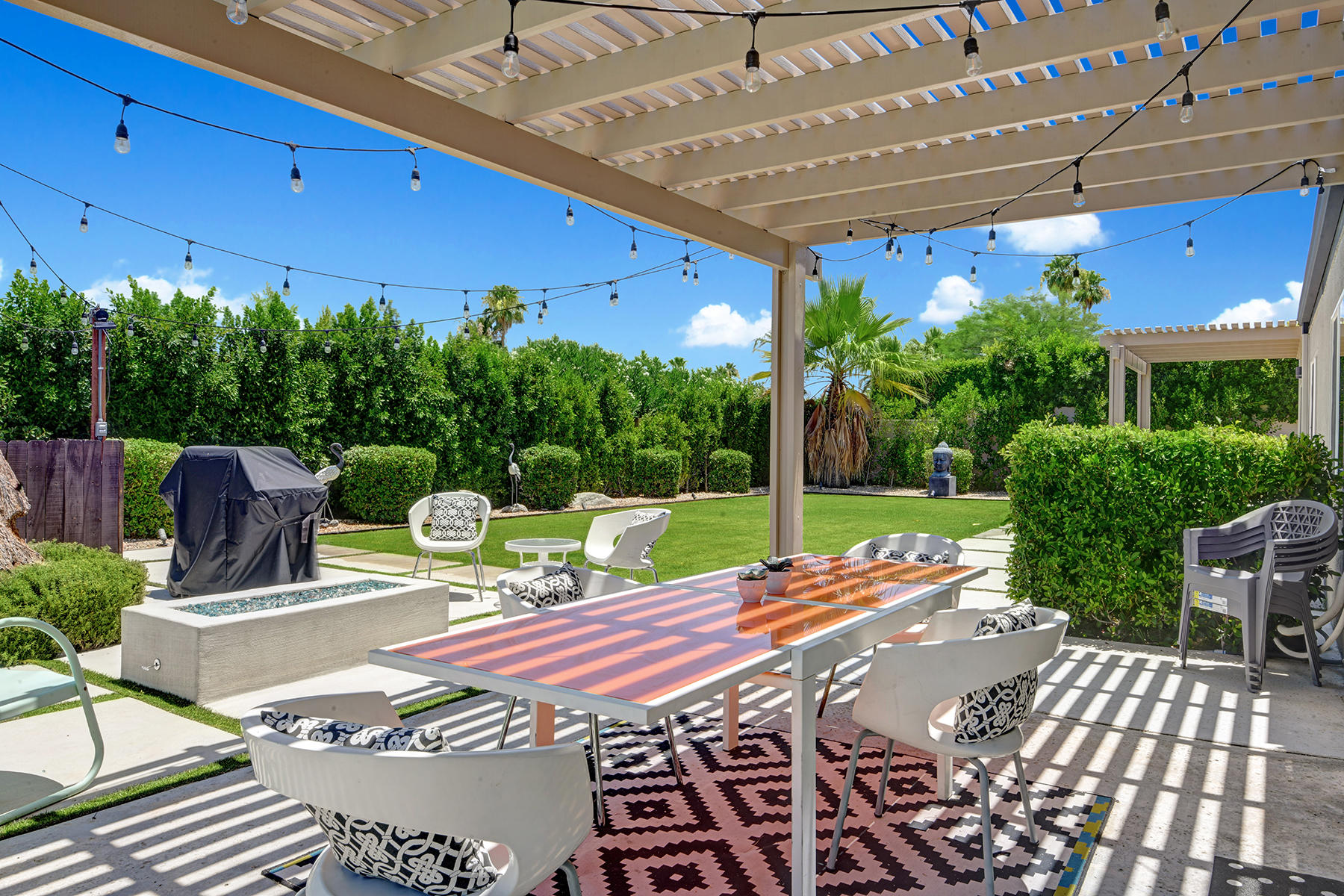 71492 Estellita Drive Rancho Mirage, CA 92270 - Photo 12 of 39 38 TRELISSED POOL SIDE DINING MLS