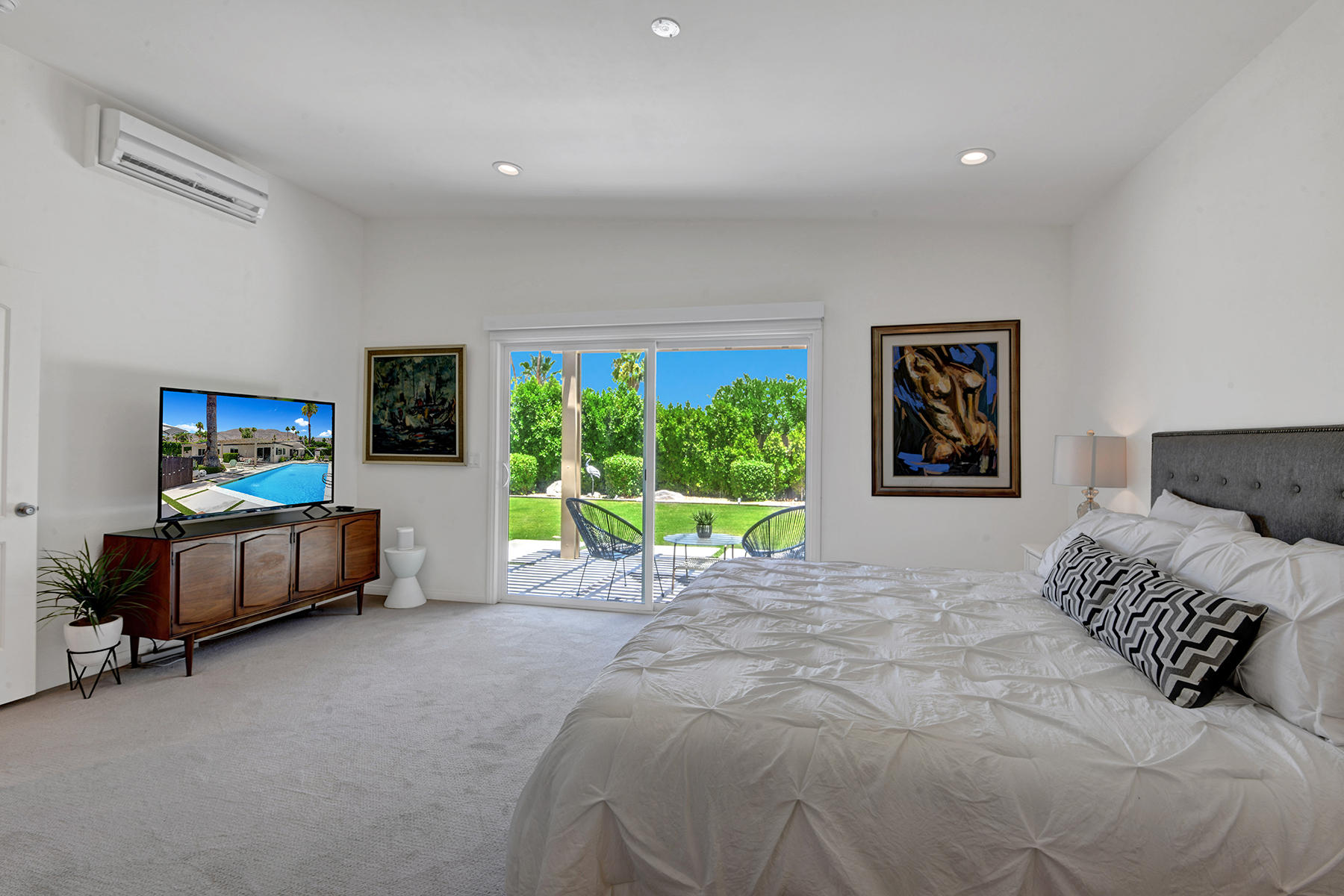 71492 Estellita Drive Rancho Mirage, CA 92270 - Photo 15 of 39 41 MASTER BEDROOM REVERSE MLS