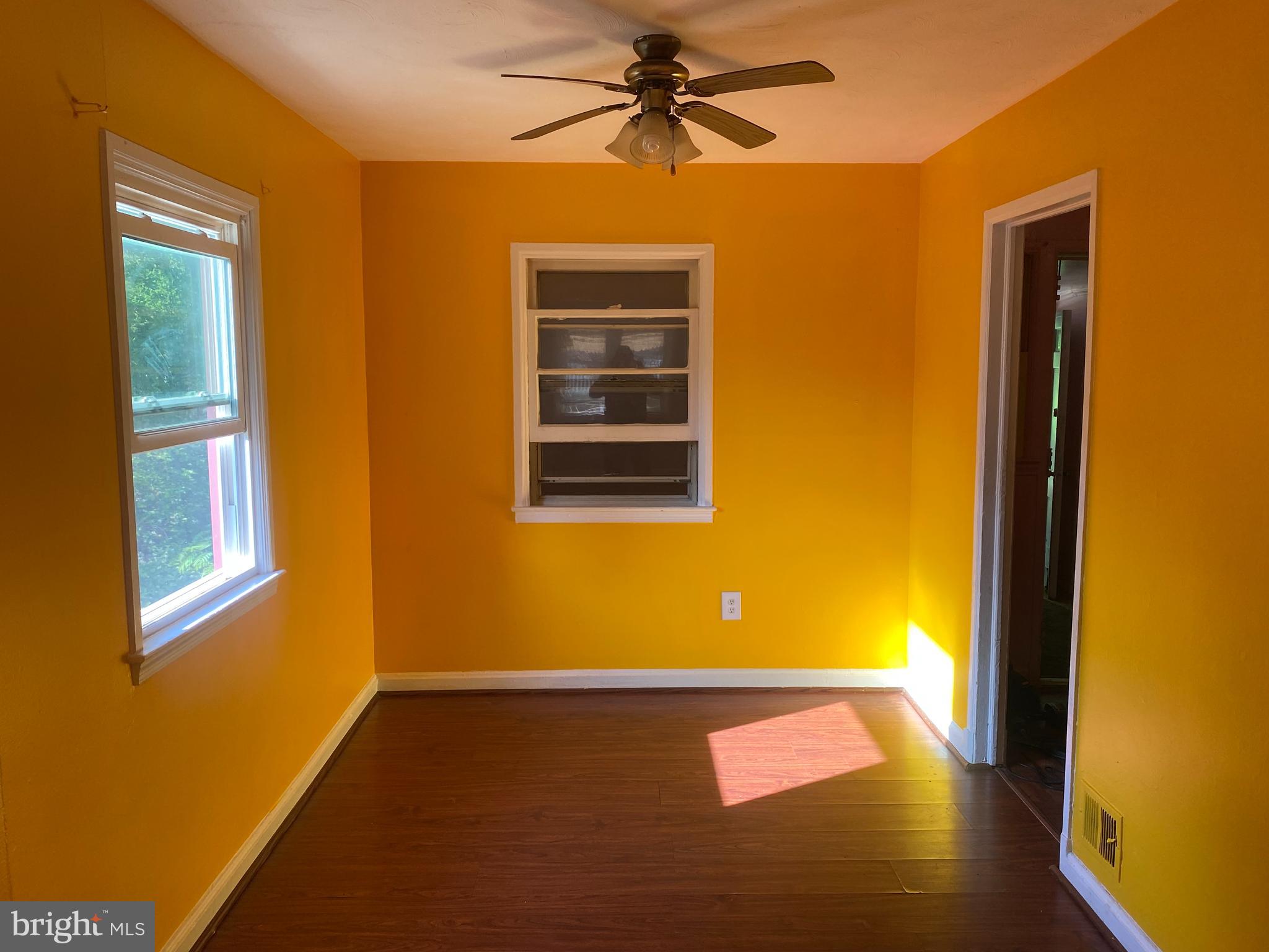 7204 East Forest Road Hyattsville, MD 20785 - Photo 4 of 40