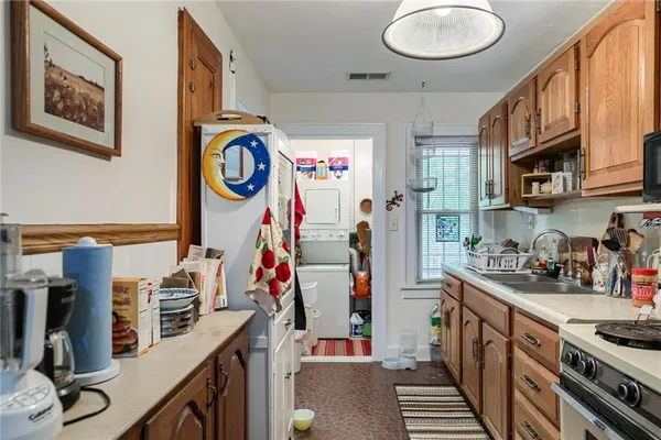 $750,000 | 5039-41 Wyandotte Street, Kansas City, MO 64112