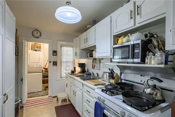 $750,000 | 5039-41 Wyandotte Street, Kansas City, MO 64112