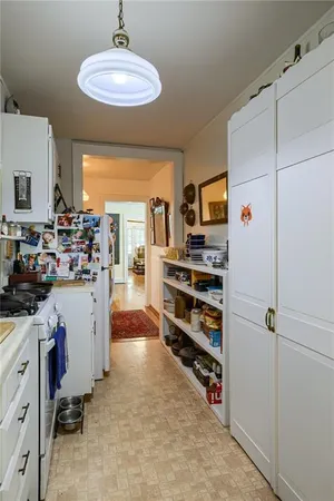 $750,000 | 5039-41 Wyandotte Street, Kansas City, MO 64112