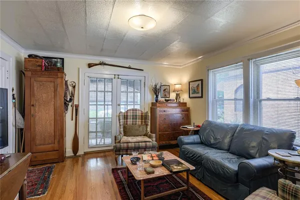 $750,000 | 5039-41 Wyandotte Street, Kansas City, MO 64112