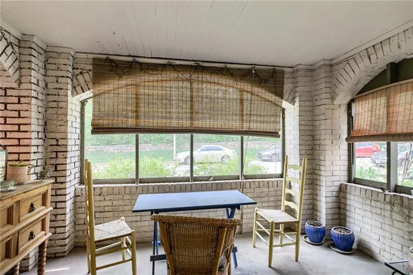 $750,000 | 5039-41 Wyandotte Street, Kansas City, MO 64112