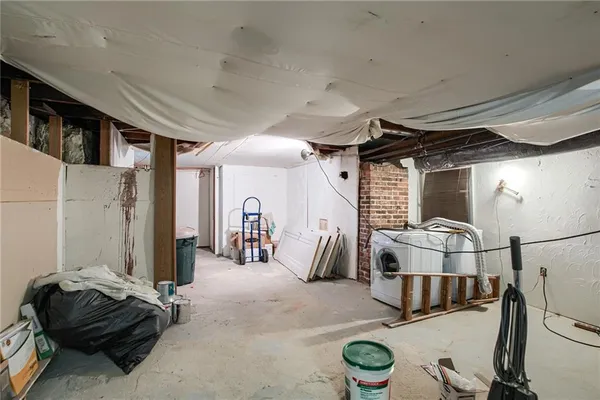 $750,000 | 5039-41 Wyandotte Street, Kansas City, MO 64112